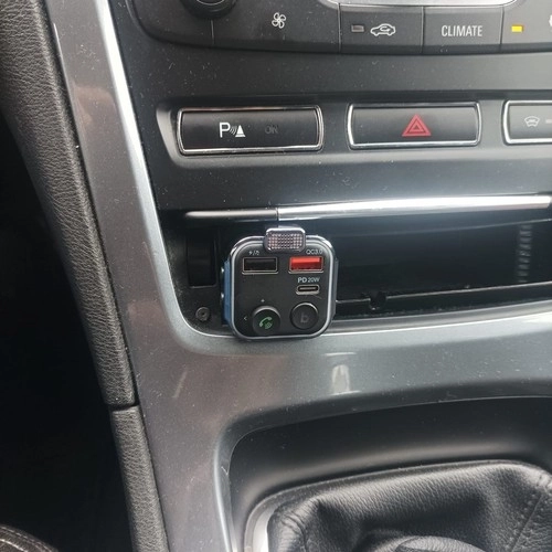 Bluetooth FM vysílač/nabíječka Xtrobb 22355