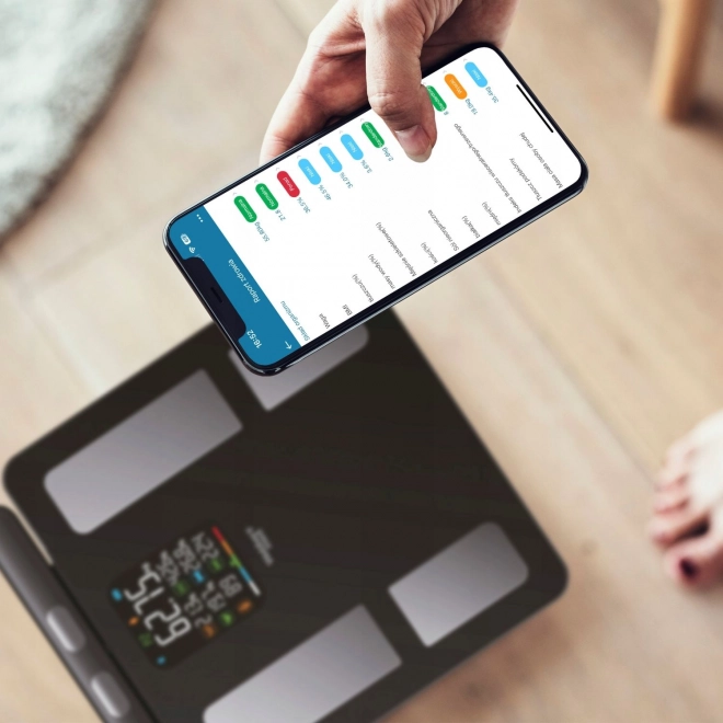Analytická koupelnová váha 15 parametrů Apple Health Google Fit SCALA WEBBER