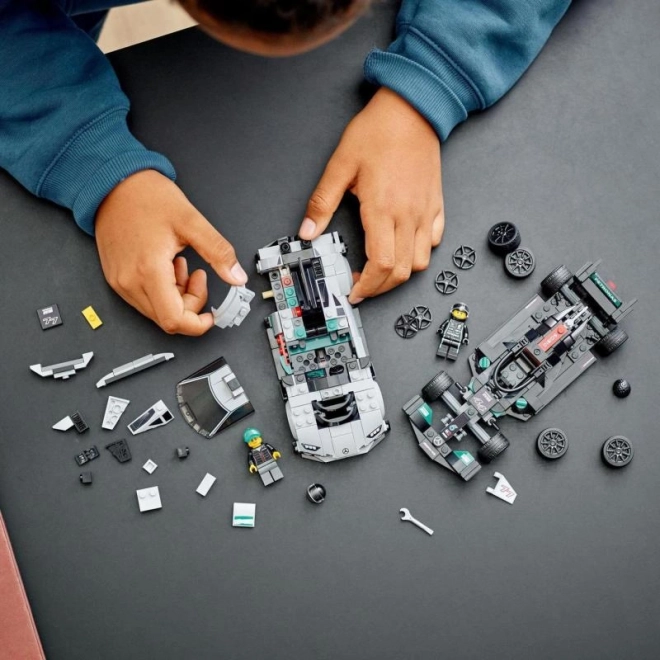 LEGO Speed Champions Mercedes-AMG F1 W12 E Performance a Mercedes-AMG Project One