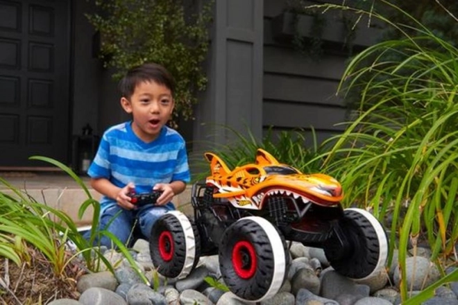 Hot Wheels RC Monster Truck Tygří žralok