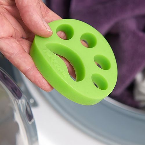 Kotouč na čištění zvířecích chlupů z pračky - zelený