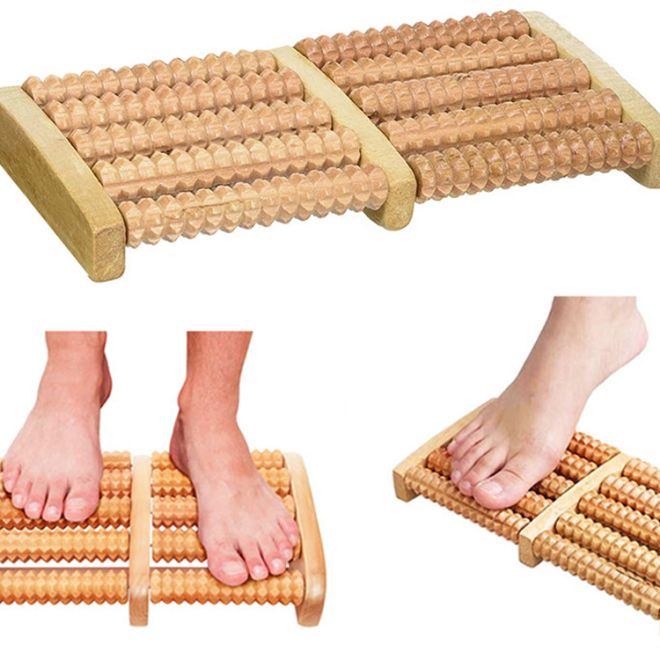 Tradiční dřevěný masážní váleček na nohy 2x5