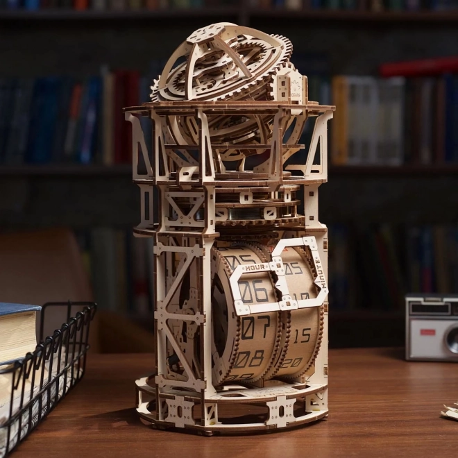 Ugears 3D dřevěné mechanické puzzle Hodinový strojek s tourbillonem