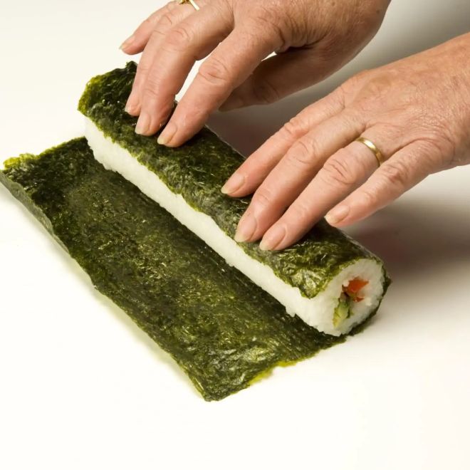 Váleček na výrobu sushi