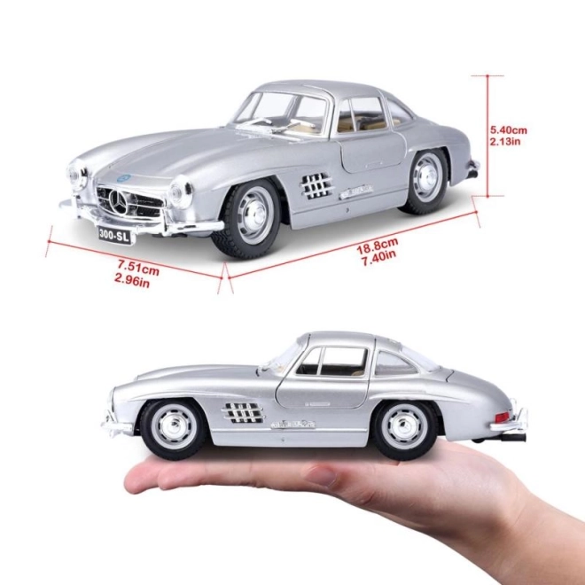 Bburago 1:24 Mercedes Benz 300SL stříbrná 18-22023