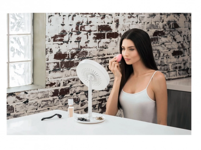 Kosmetické make-up zrcadlo s led ventilátorem