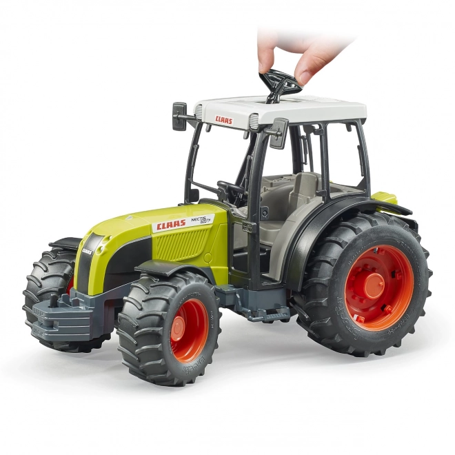 Bruder 2110 Traktor CLAAS Nectis 267 F zelený