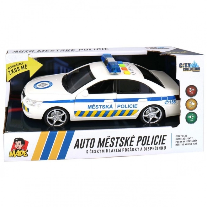 Auto městské policie s reálným hlášením