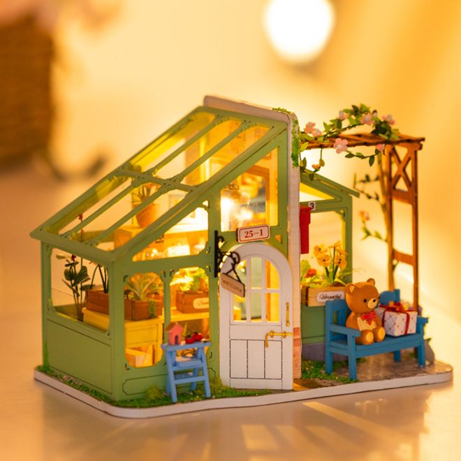 Jarní květiny - DIY Miniaturní domeček pro panenky