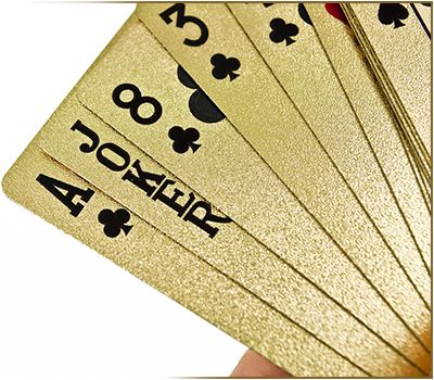 Zlaté plastové hrací karty v ozdobné kazetě