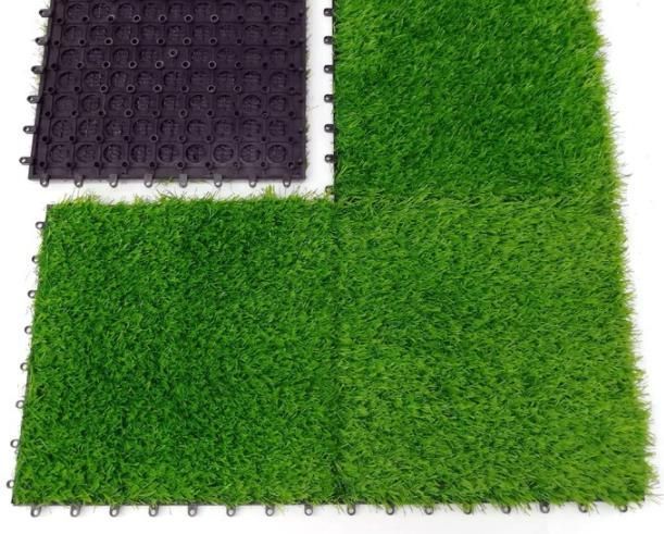 Umělá tráva v dlaždicích 30x30cm - zelená