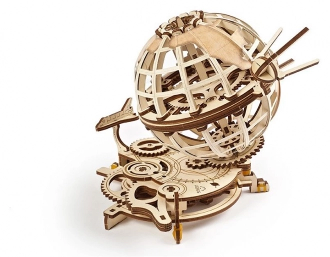 Ugears 3D dřevěné mechanické puzzle Globus