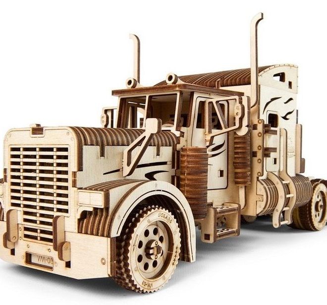 Ugears 3D puzzle - Heavy boy kamion VM 03 - 541 dílků