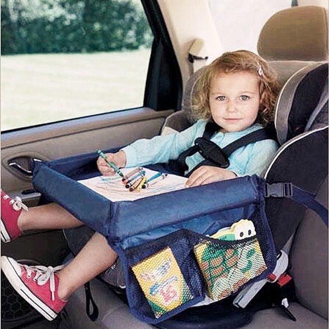 Dětský stoleček nejen do auta