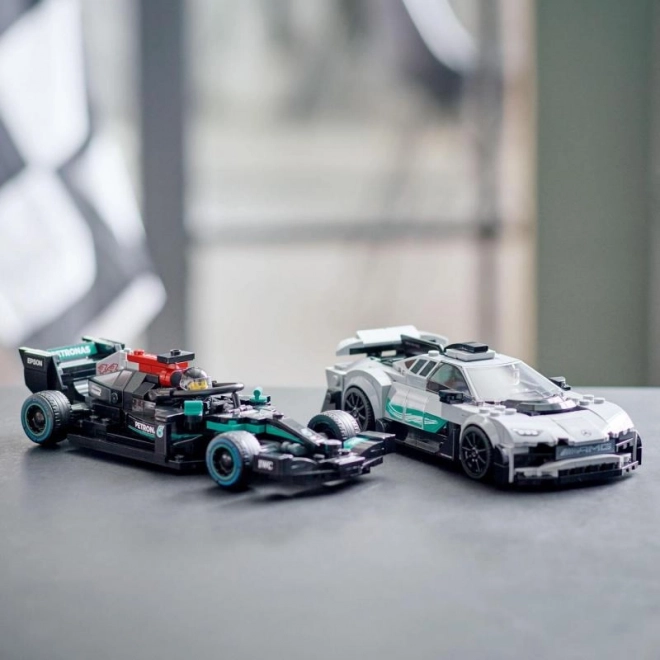 LEGO Speed Champions Mercedes-AMG F1 W12 E Performance a Mercedes-AMG Project One