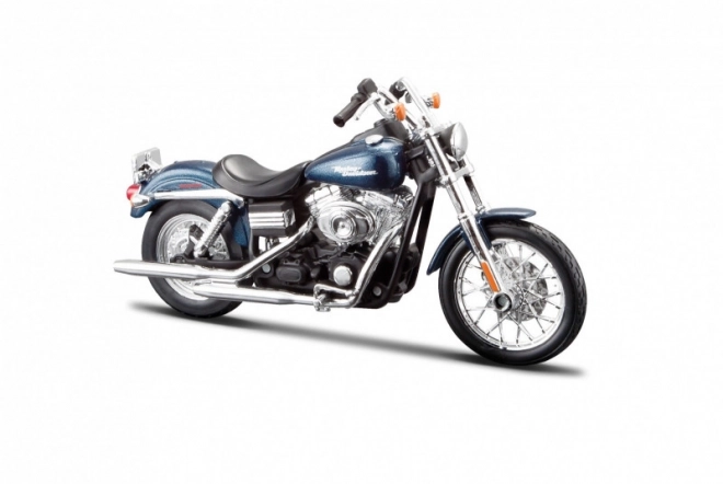 Složený model motocyklu 2006 Harley Davidson FXDBI