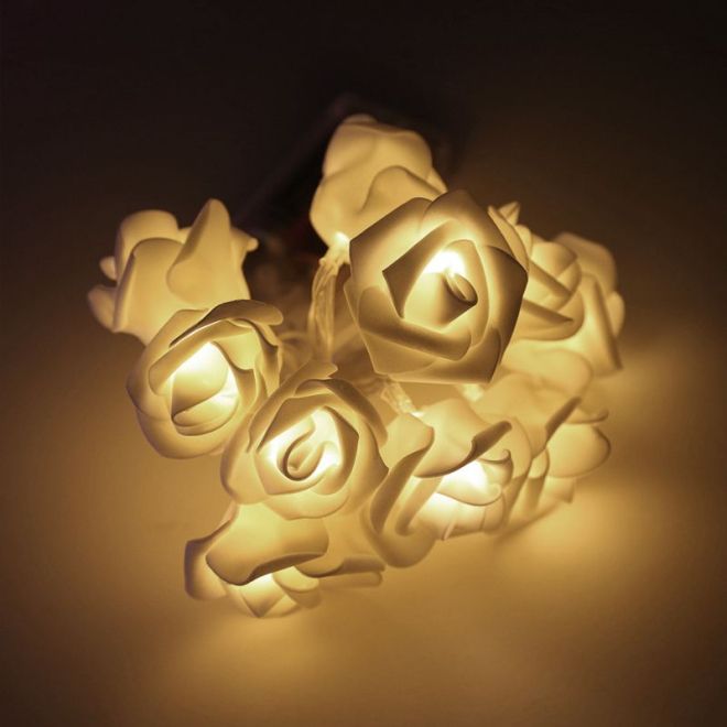 Girlanda LED ve tvaru růže / dekorativní světla - teplá barva
